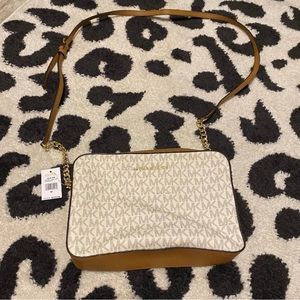 Michael Kors Jet Set Large East West Crossbody